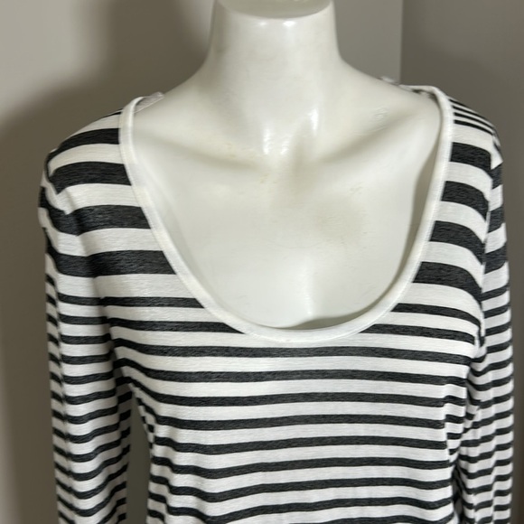 VINCE Variegated Deep Crewneck Top Oversized Shirt Knitted White Grey Stripe M - Picture 5 of 13